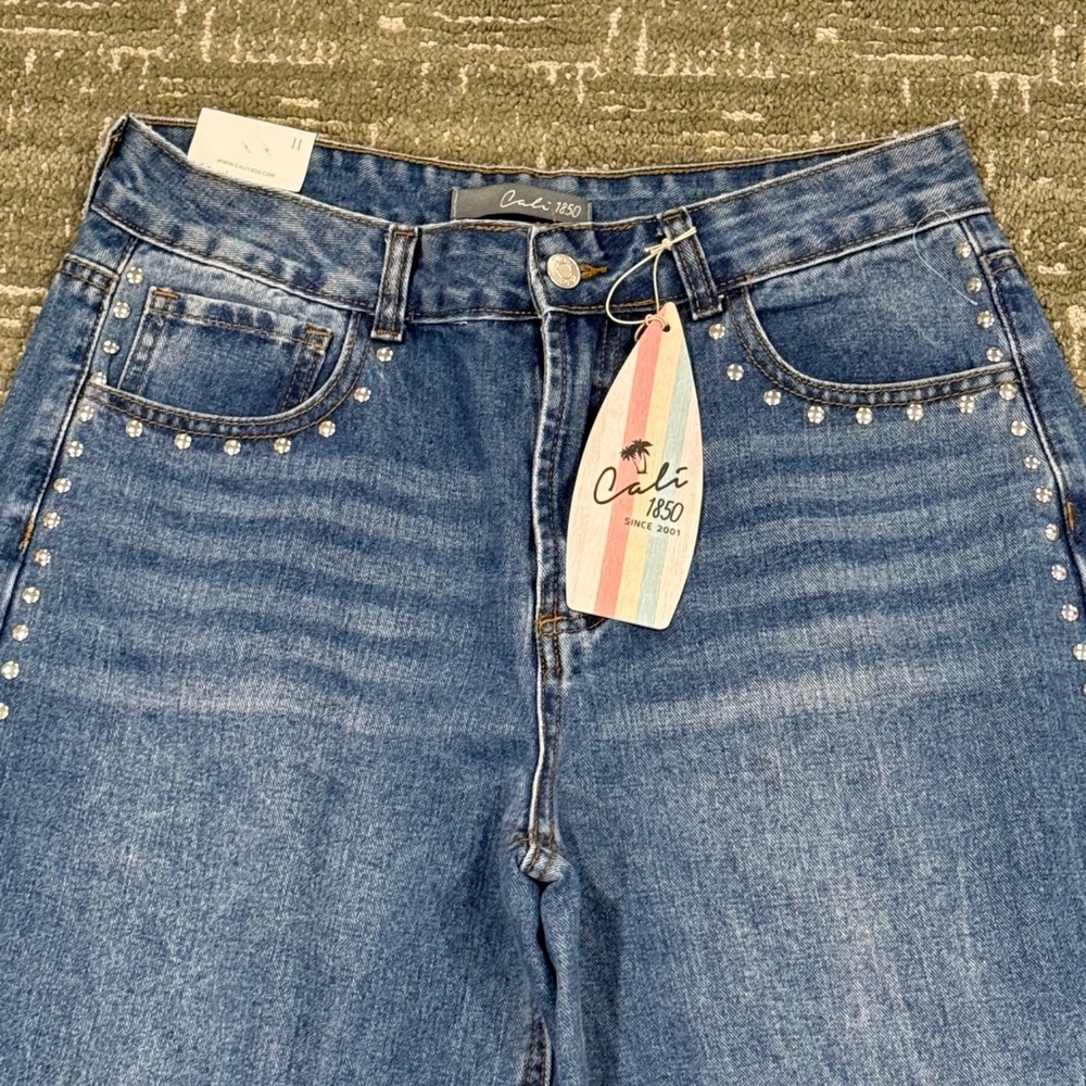 Cali 1850 Womens Rhinestone Studded Wide Leg Jeans Medium Wash Blue Size 11 NWT - Picture 2 of 6